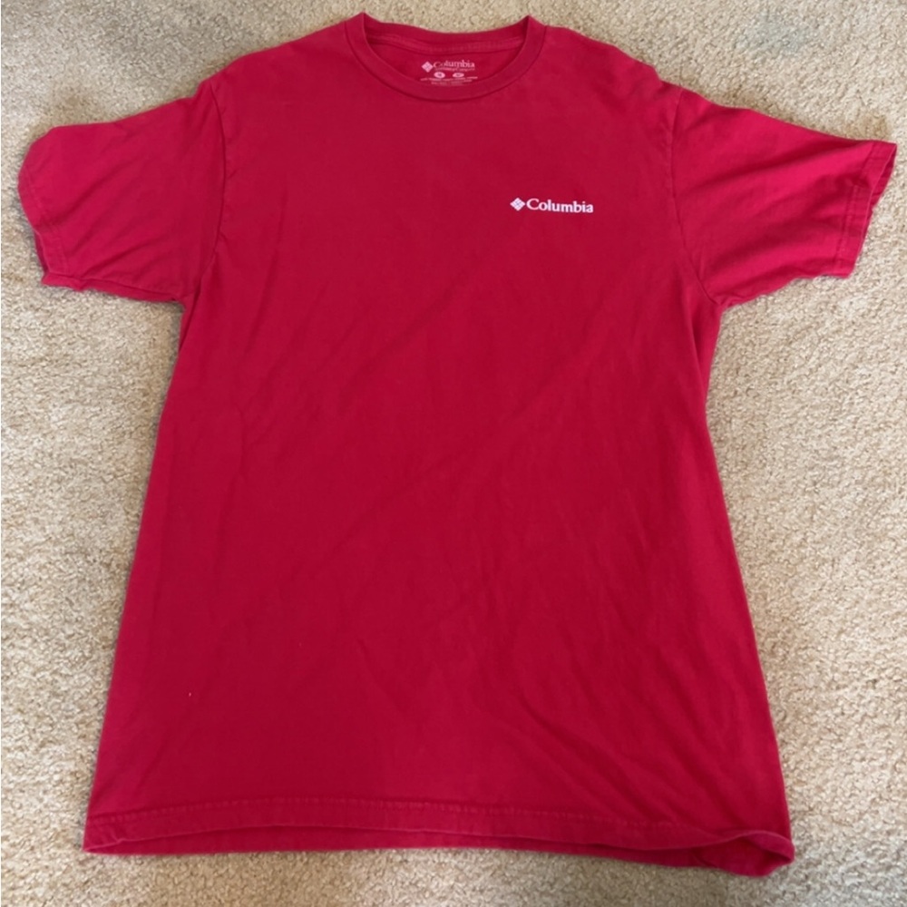 Columbia Men's Red T-Shirt